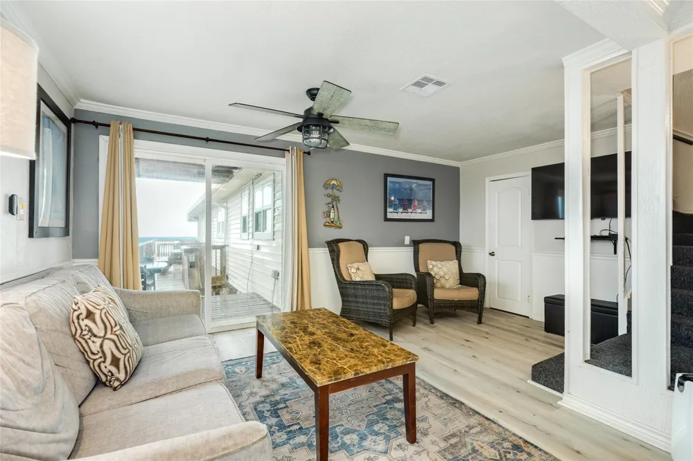 215 Spoonbill Place Surfside Beach, TX 77541