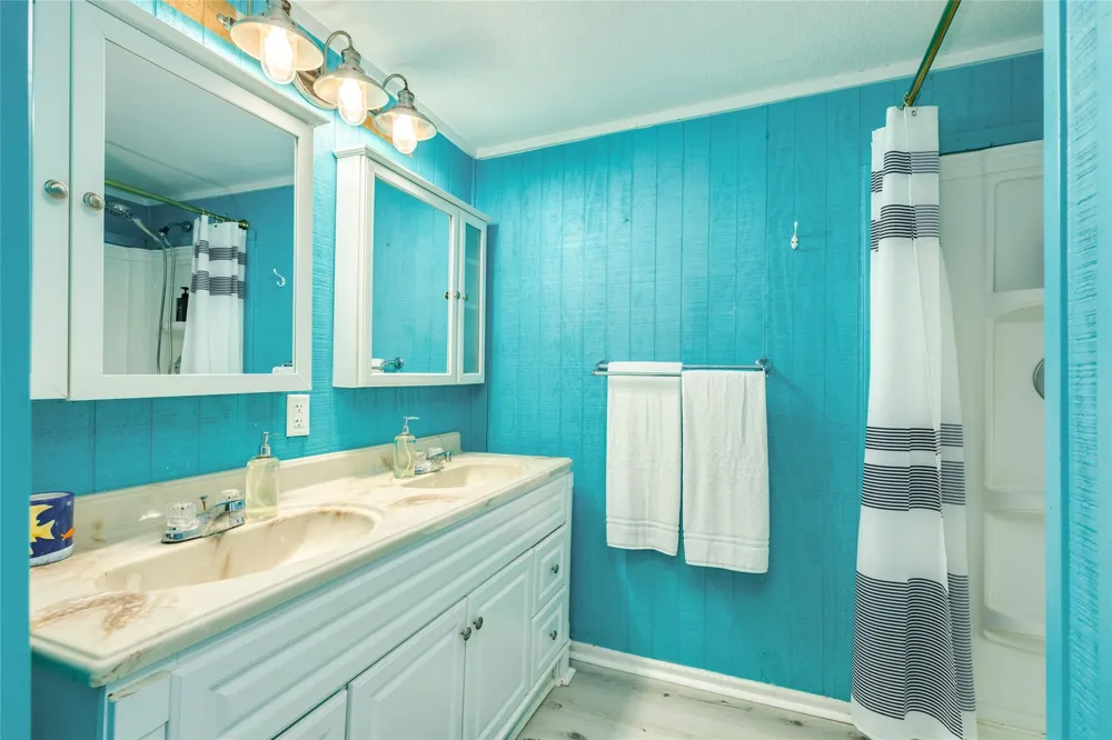 215 Spoonbill Place Surfside Beach, TX 77541