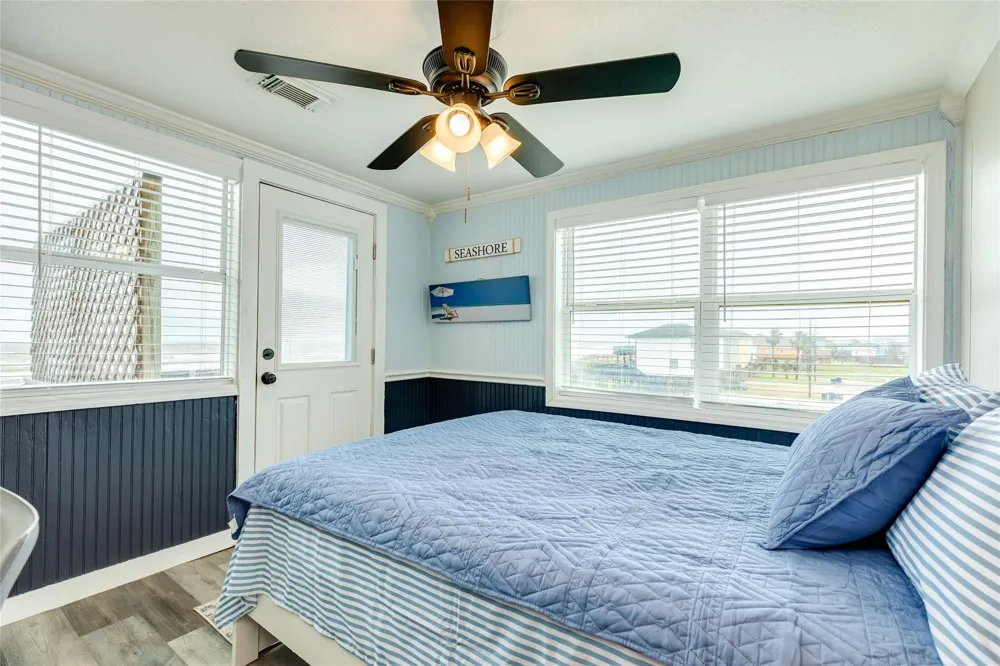 215 Spoonbill Place Surfside Beach, TX 77541