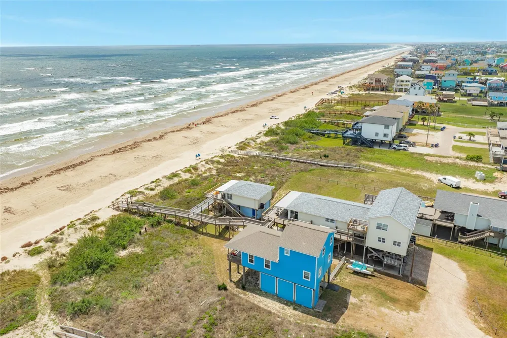215 Spoonbill Place Surfside Beach, TX 77541