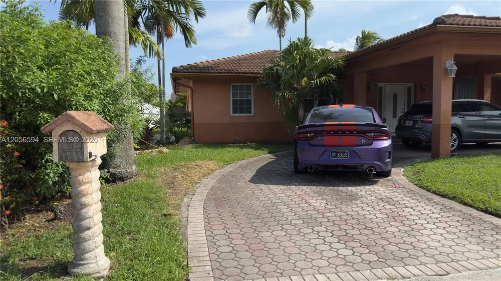 760 W 23rd St Hialeah, FL 33010