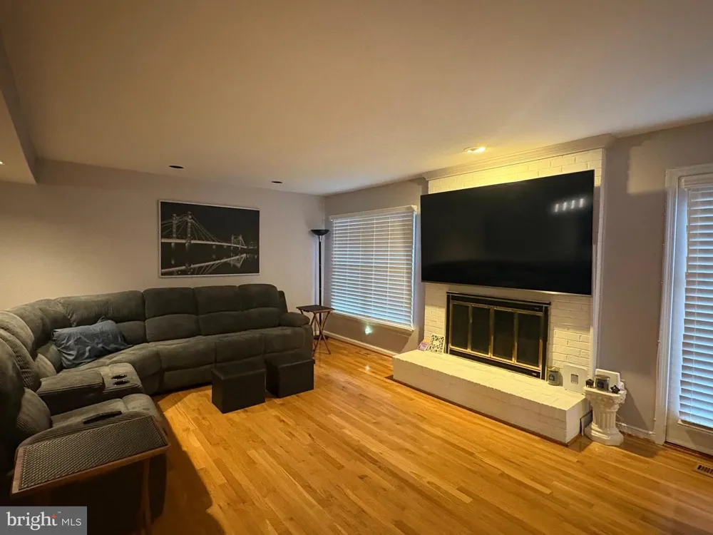 23 RAISIN TREE CIRCLE Baltimore, MD 21208