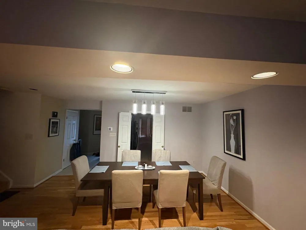 23 RAISIN TREE CIRCLE Baltimore, MD 21208
