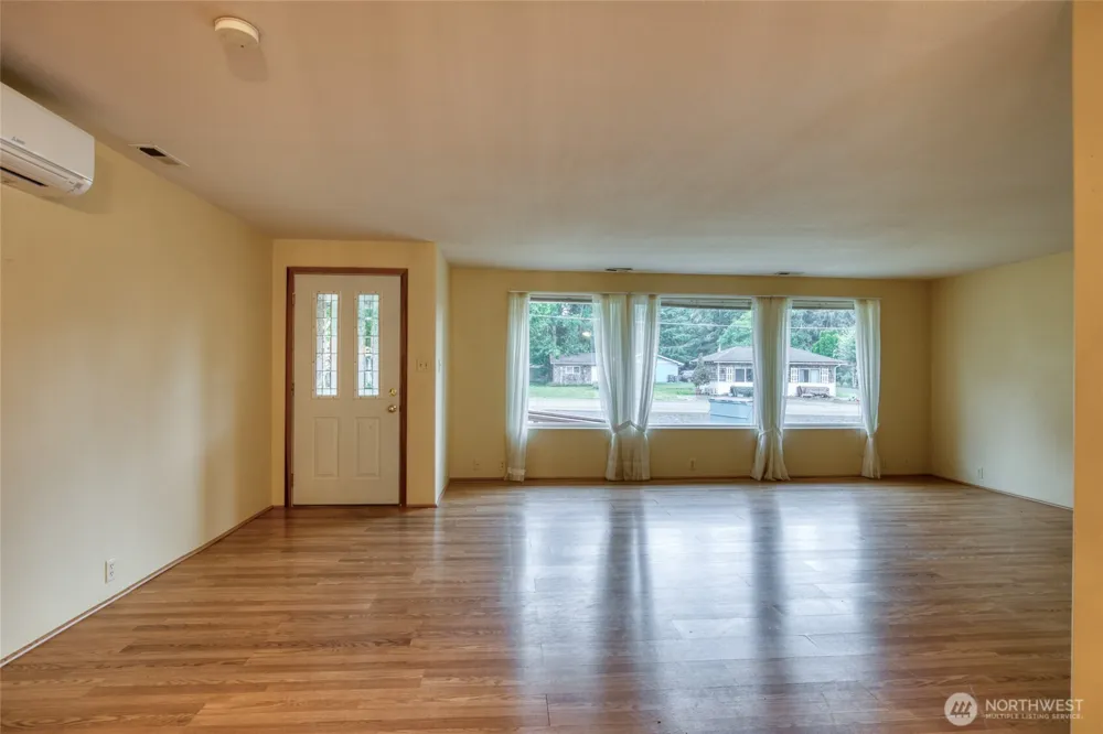685 Copalis Beach Road Copalis Beach, WA 98535