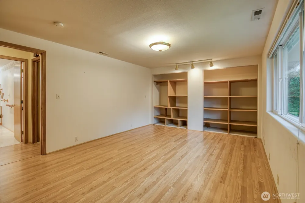 685 Copalis Beach Road Copalis Beach, WA 98535