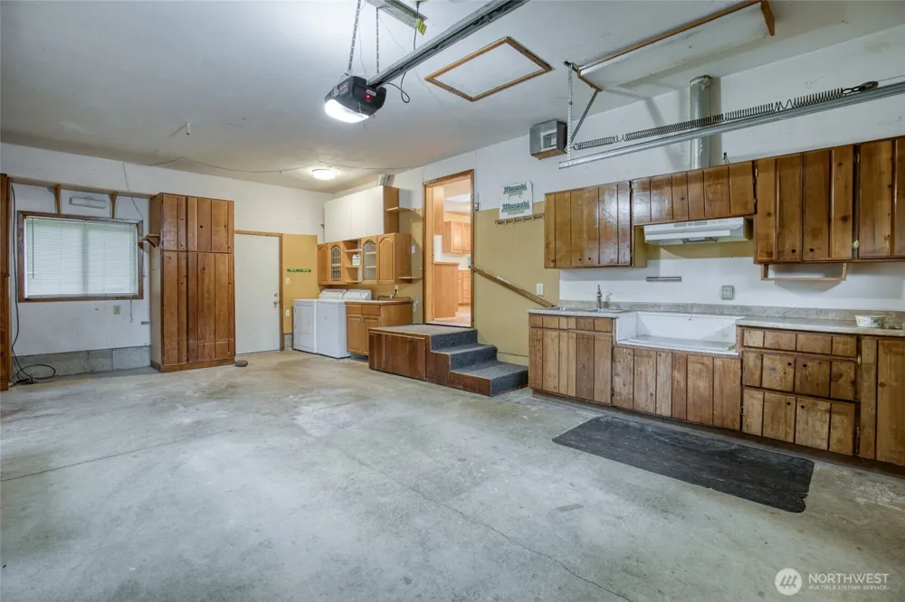 685 Copalis Beach Road Copalis Beach, WA 98535
