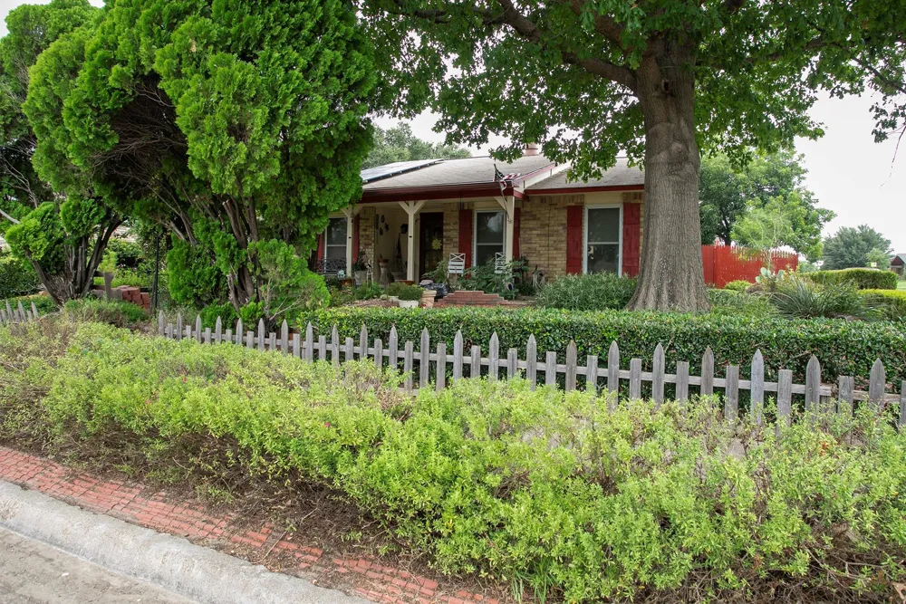 7301 Cave Drive Dallas, TX 75249