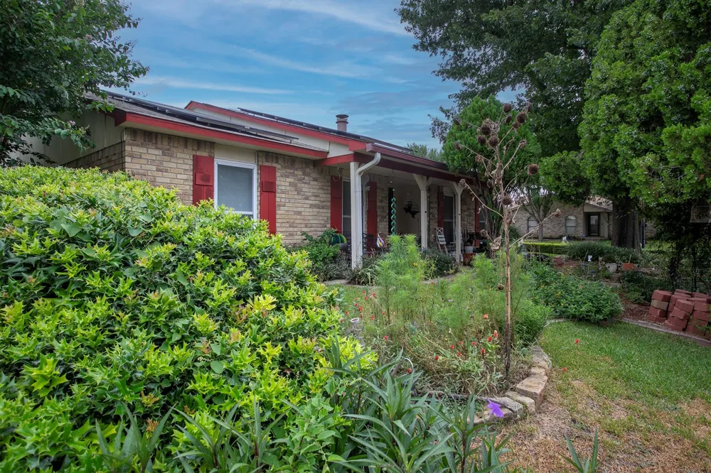 7301 Cave Drive Dallas, TX 75249