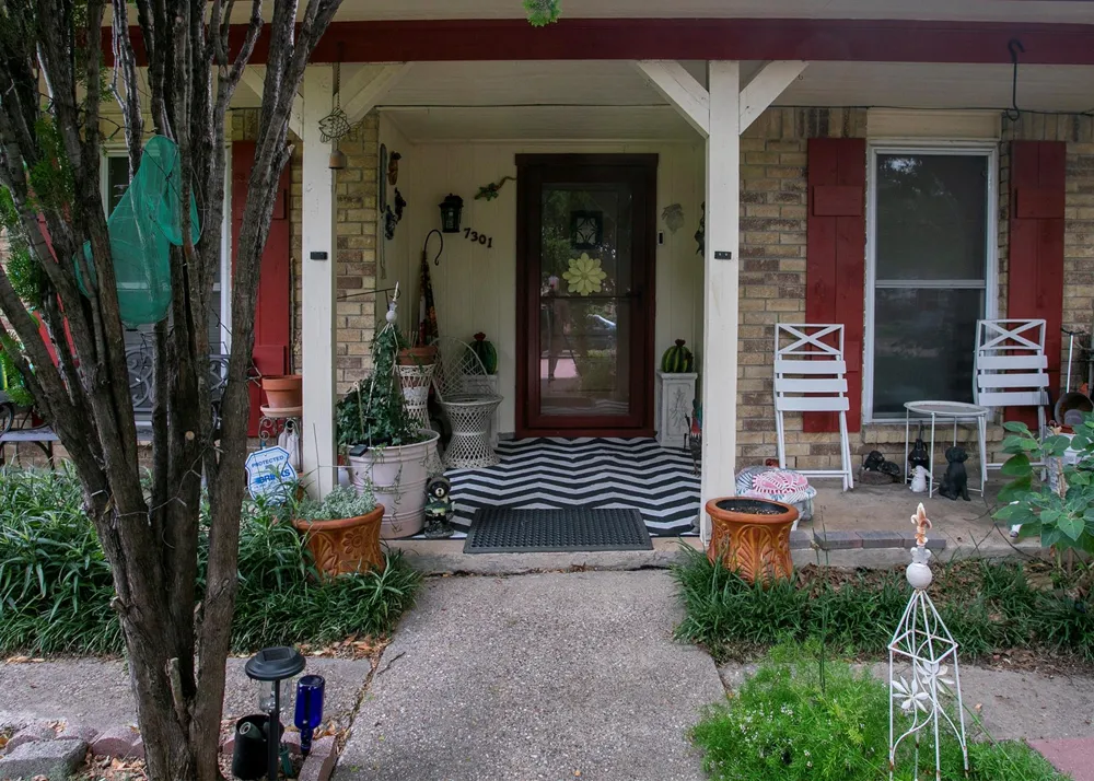 7301 Cave Drive Dallas, TX 75249