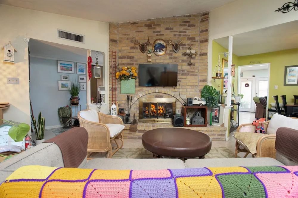 7301 Cave Drive Dallas, TX 75249