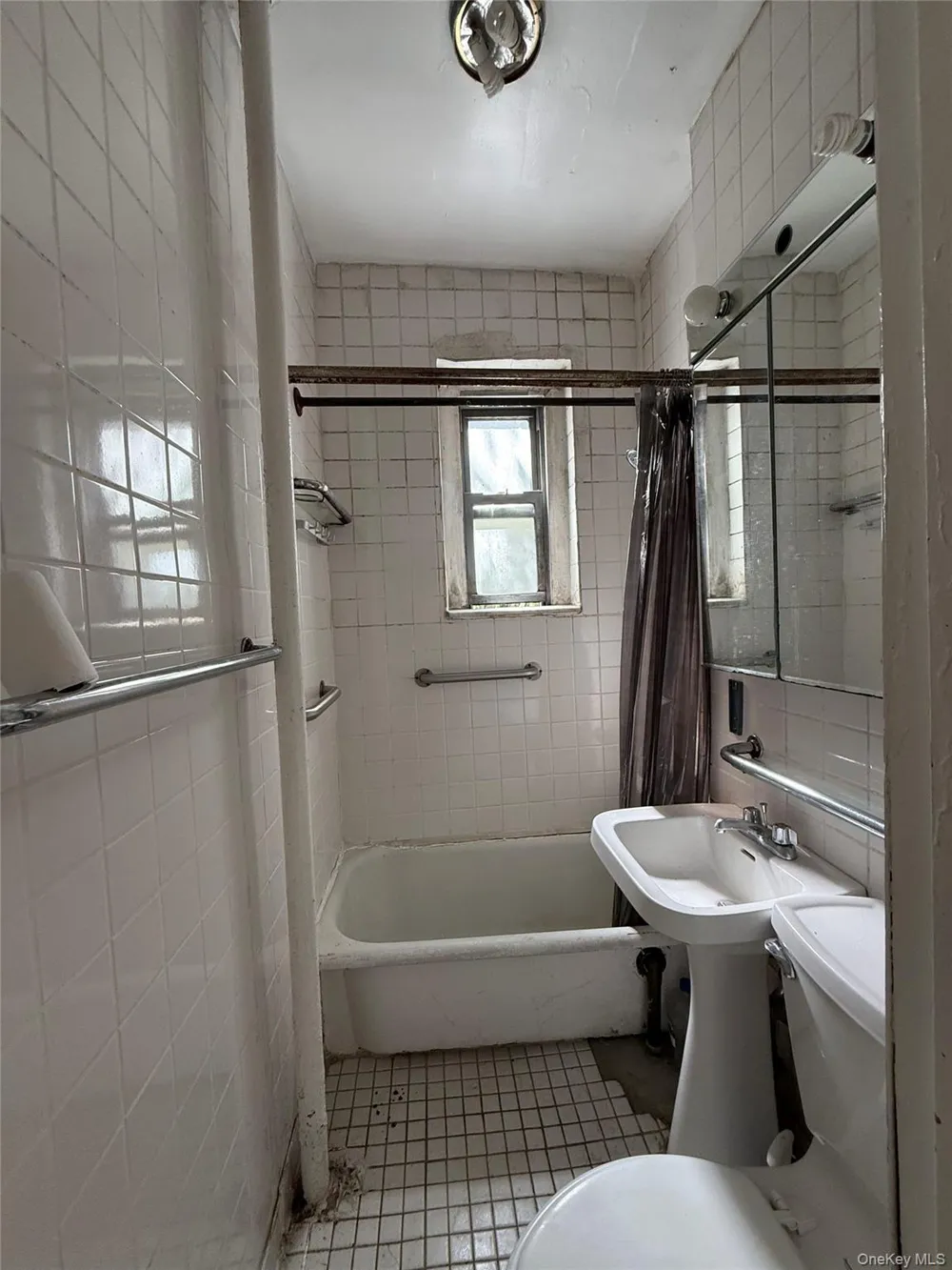 2167 33rd Street #3H Astoria, NY 11105