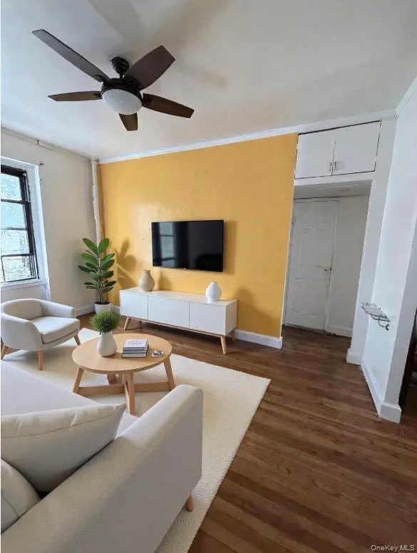 2167 33rd Street #3H Astoria, NY 11105