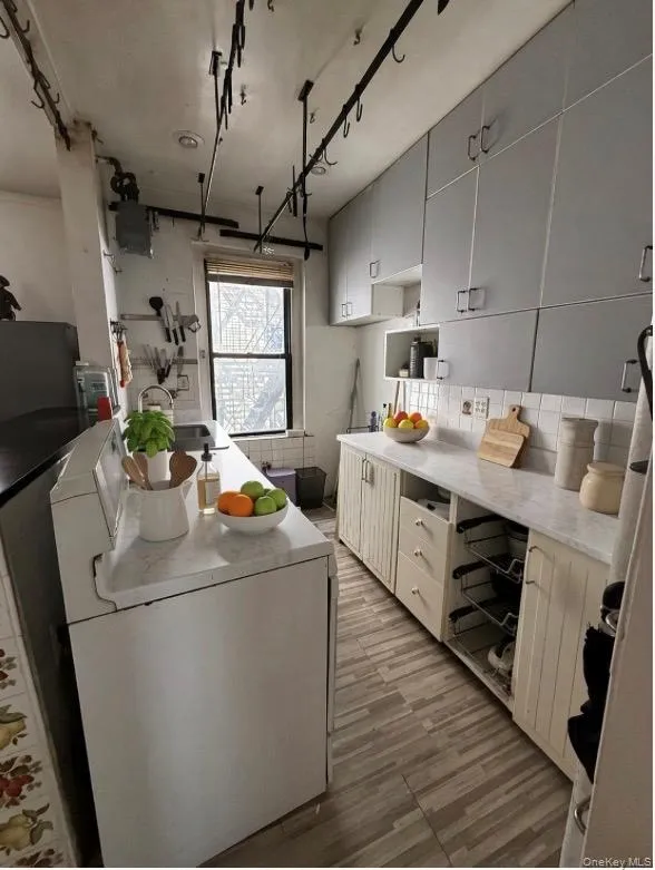 2167 33rd Street #3H Astoria, NY 11105