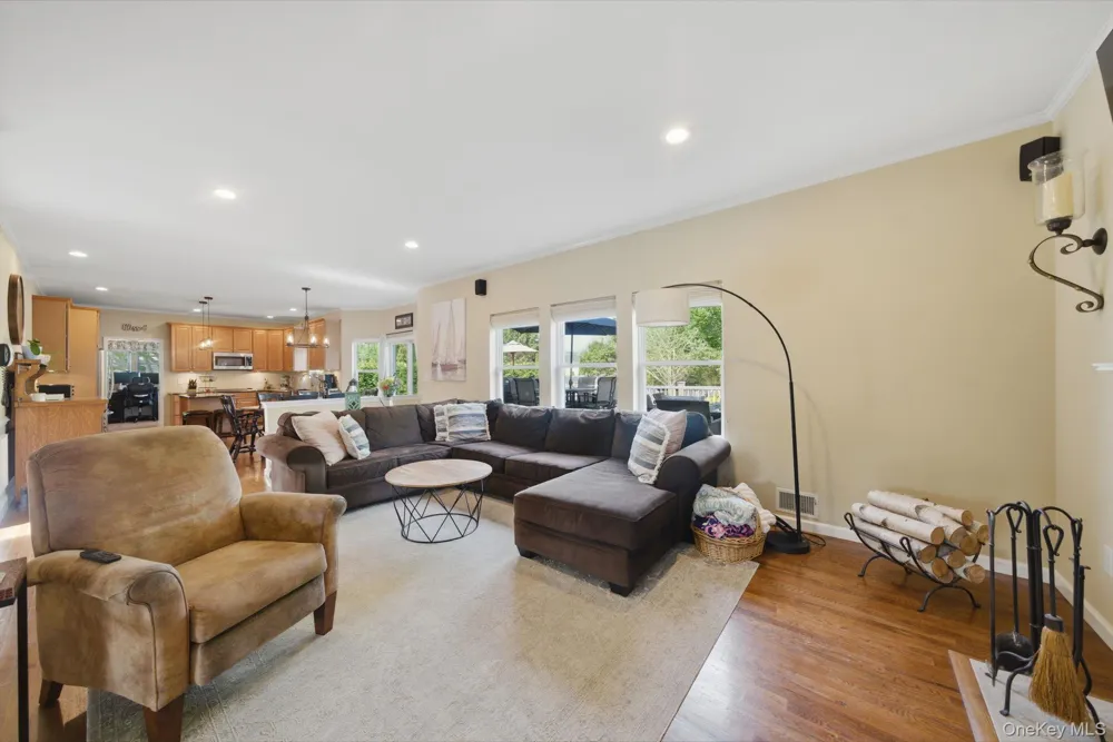 19 Sweetgum Lane Miller Place, NY 11764