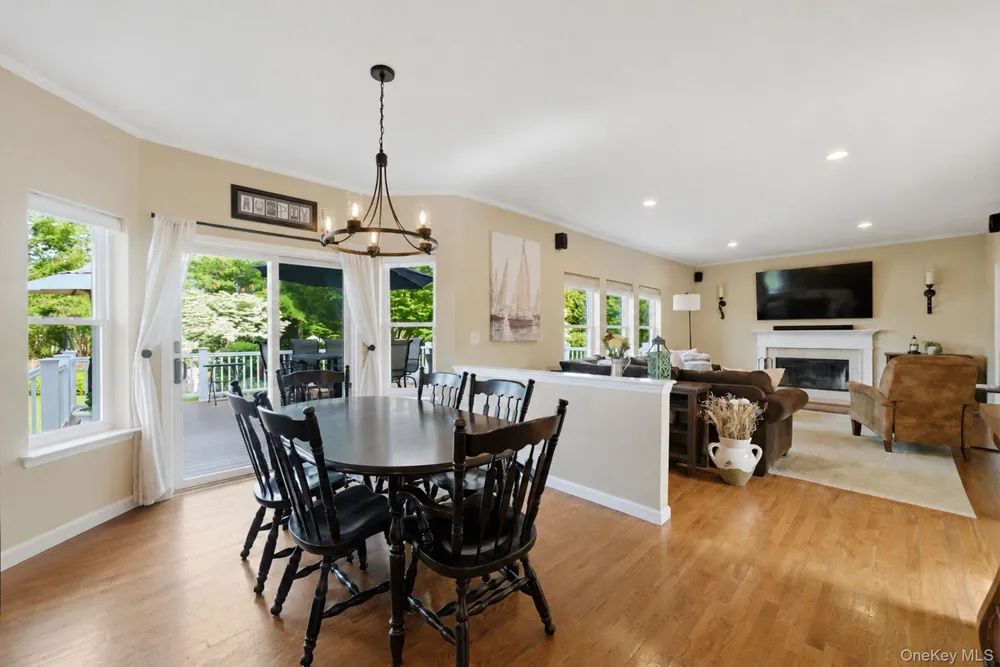 19 Sweetgum Lane Miller Place, NY 11764