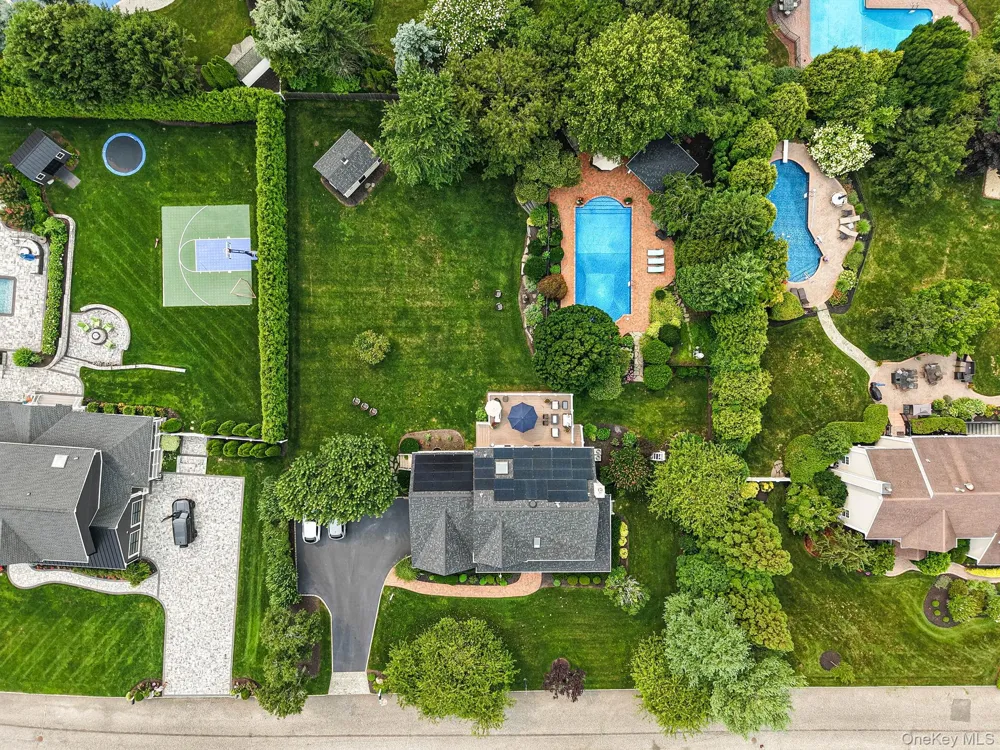 19 Sweetgum Lane Miller Place, NY 11764