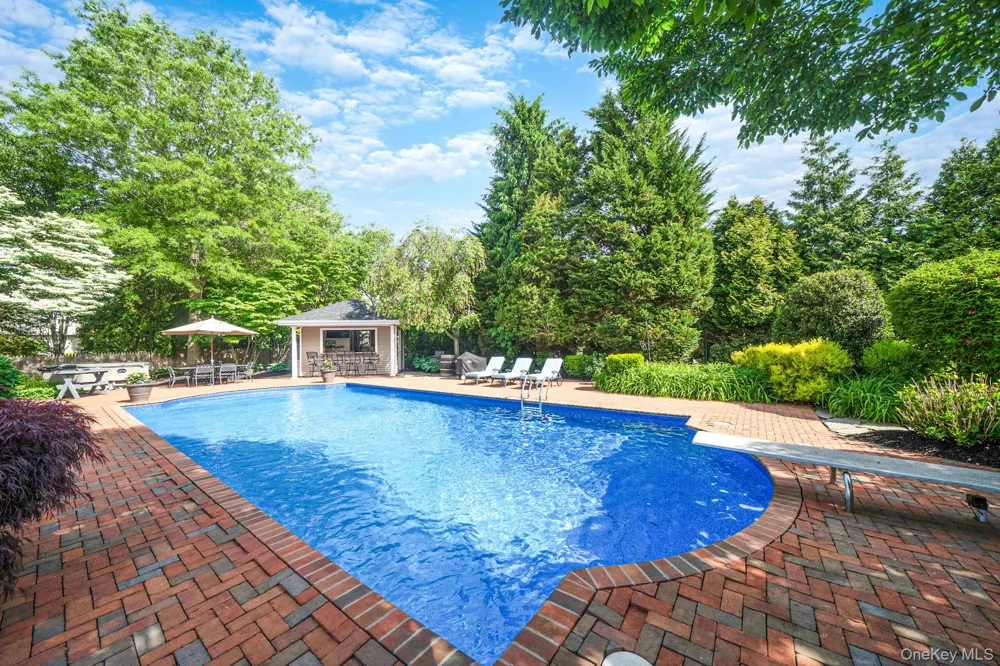 19 Sweetgum Lane Miller Place, NY 11764