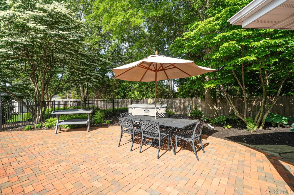 19 Sweetgum Lane Miller Place, NY 11764