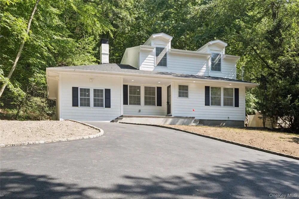128 Crooked Hill Road Huntington, NY 11743