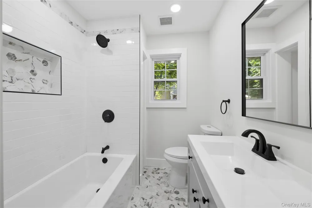 128 Crooked Hill Road Huntington, NY 11743