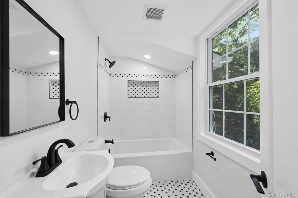 128 Crooked Hill Road Huntington, NY 11743