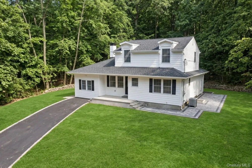 128 Crooked Hill Road Huntington, NY 11743