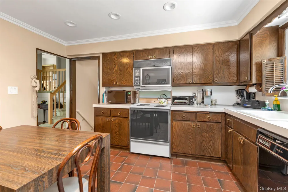 4020 Judith Lane Oceanside, NY 11572