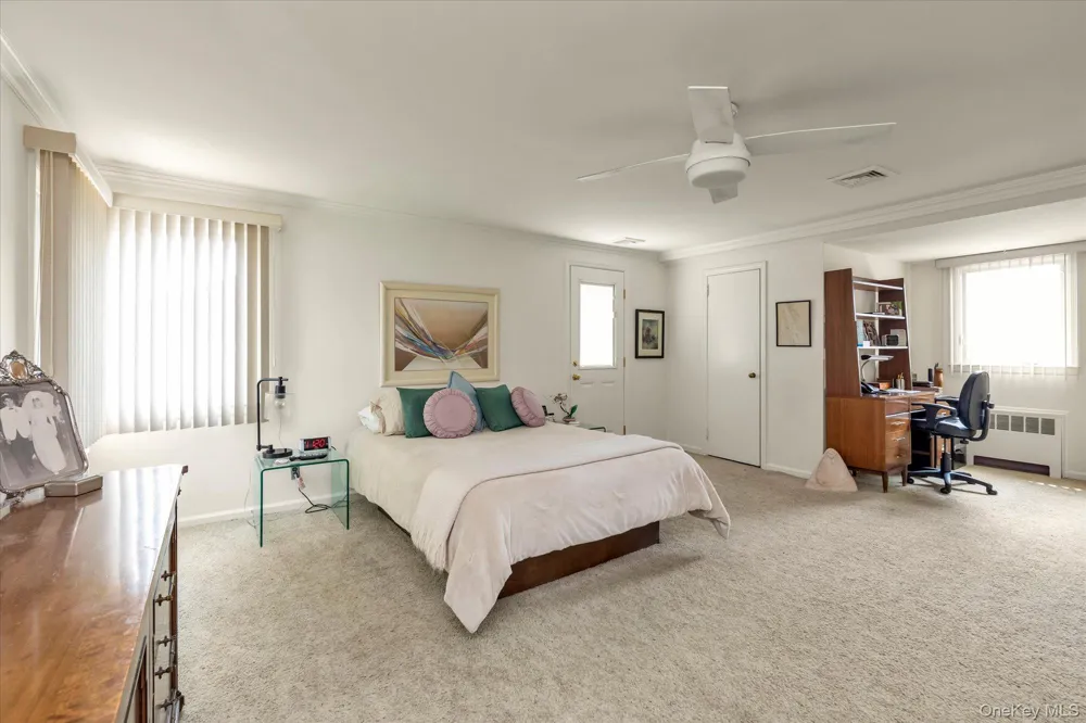 4020 Judith Lane Oceanside, NY 11572