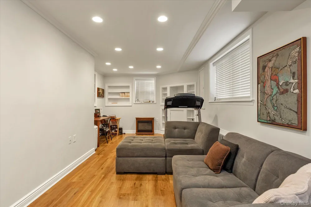4020 Judith Lane Oceanside, NY 11572
