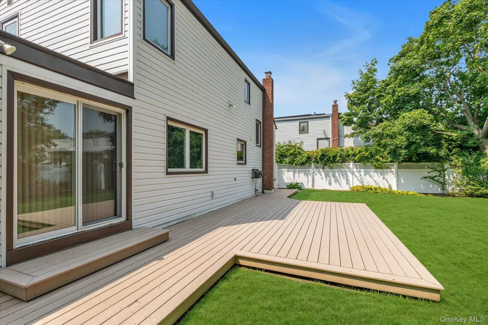 4020 Judith Lane Oceanside, NY 11572