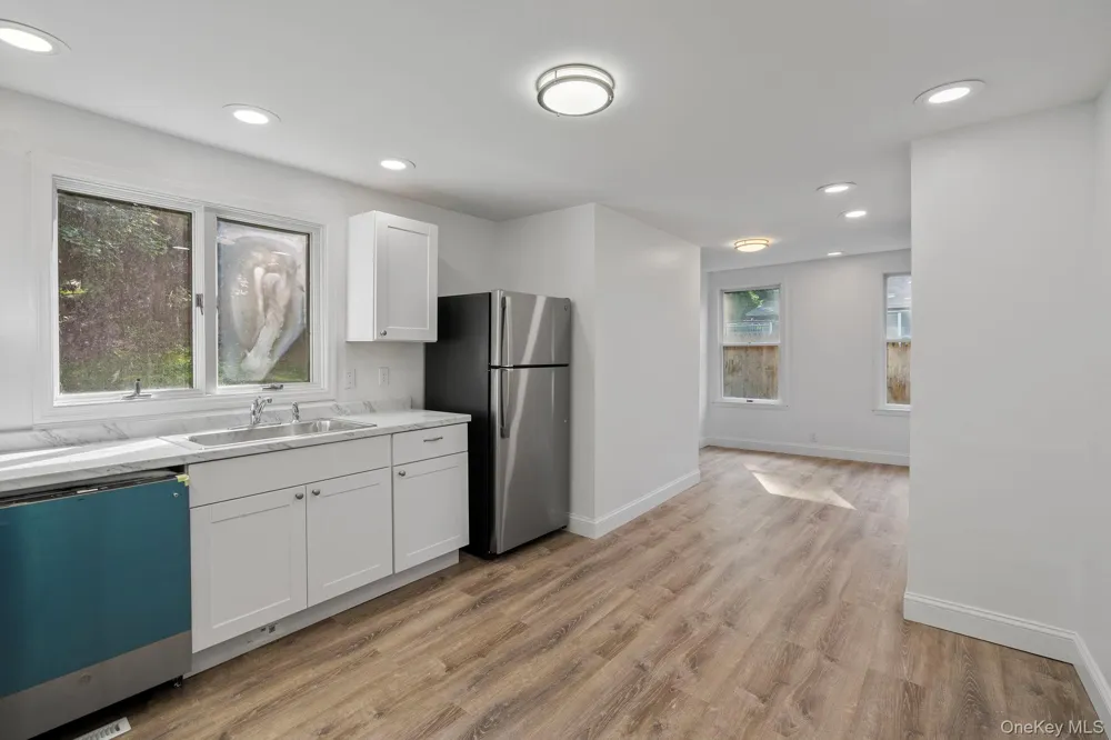3 2nd Avenue Unionville, NY 10988