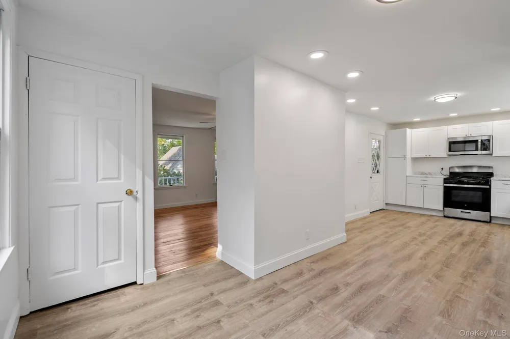 3 2nd Avenue Unionville, NY 10988