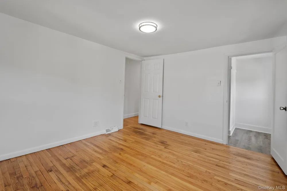3 2nd Avenue Unionville, NY 10988