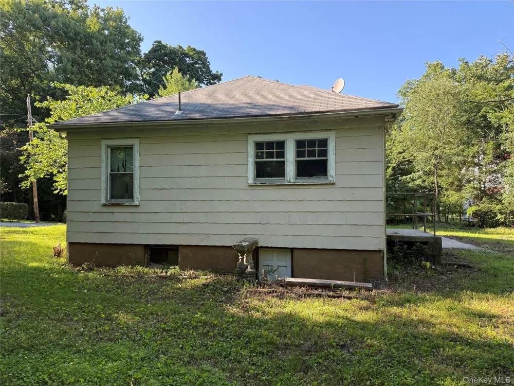 23 Post Road Sloatsburg, NY 10974