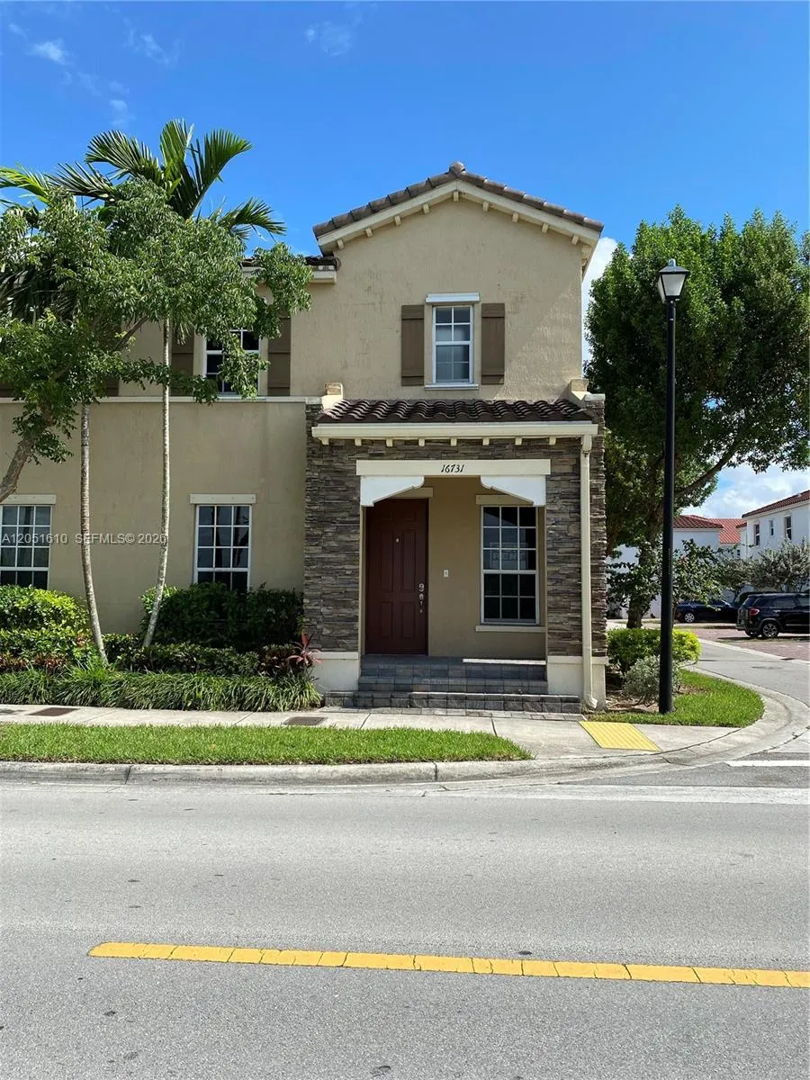 16731 SW 96th St #16731 Miami, FL 33196