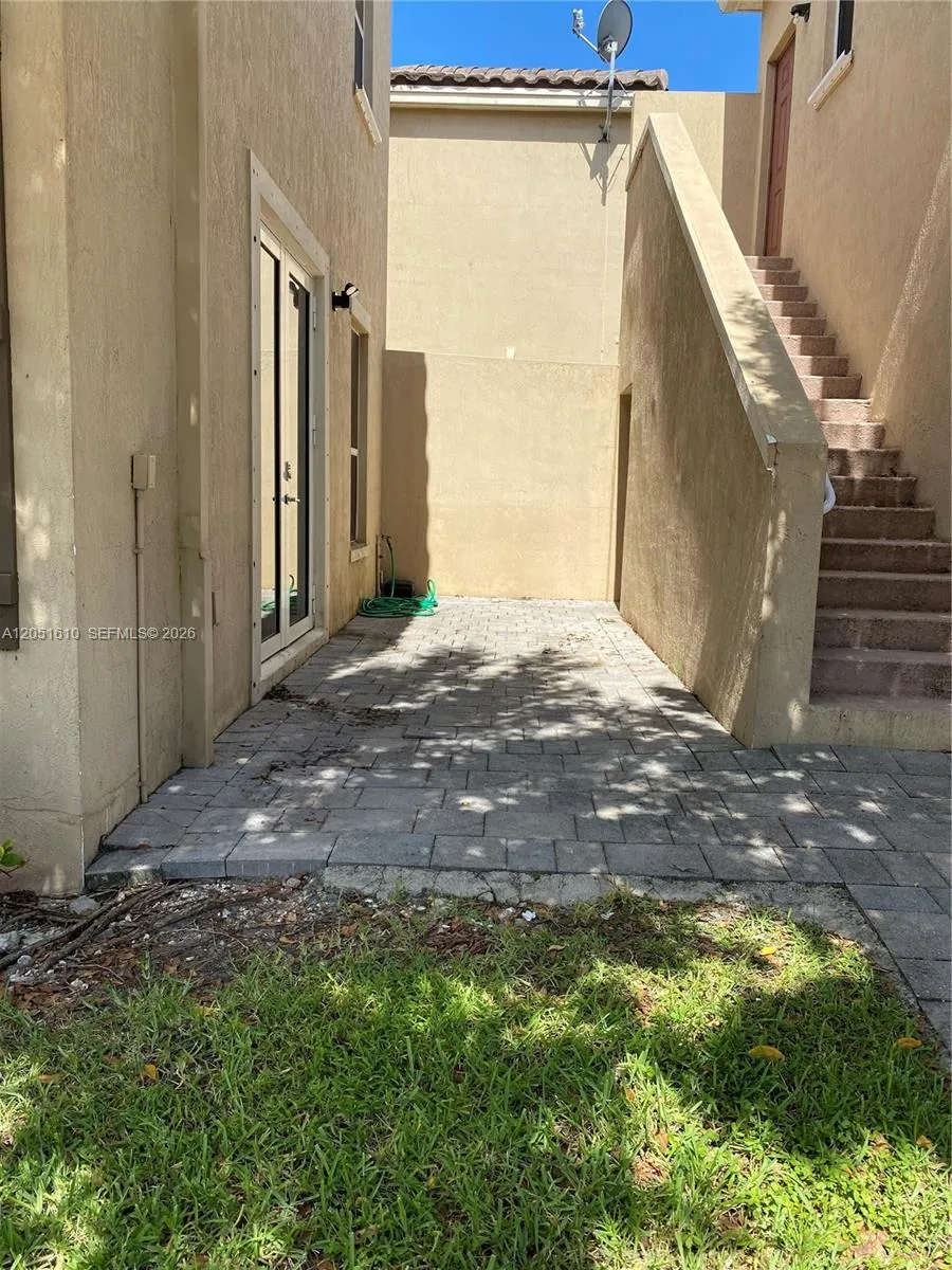16731 SW 96th St #16731 Miami, FL 33196