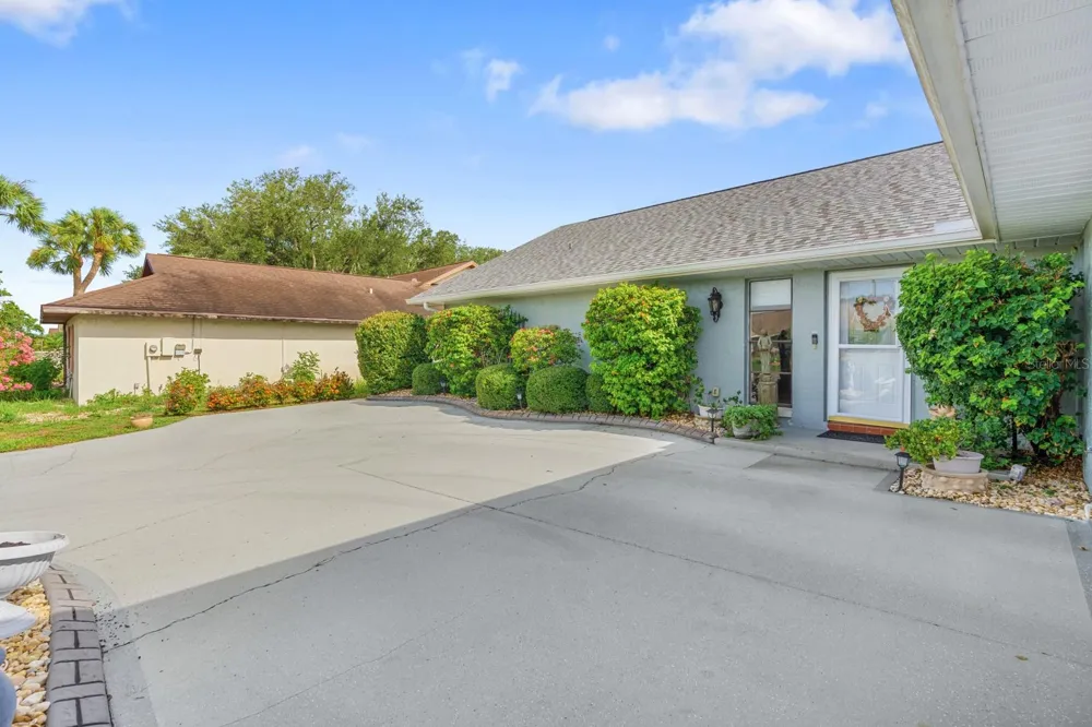 2023 EL RANCHO DRIVE Sun City Center, FL 33573