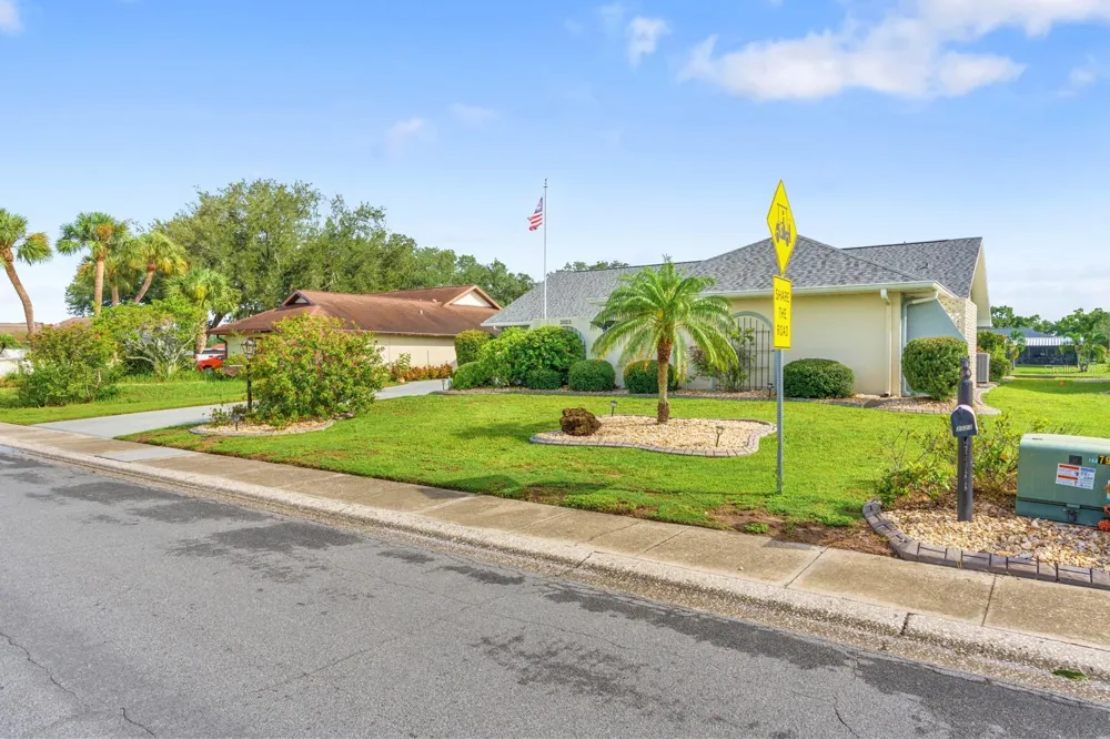 2023 EL RANCHO DRIVE Sun City Center, FL 33573