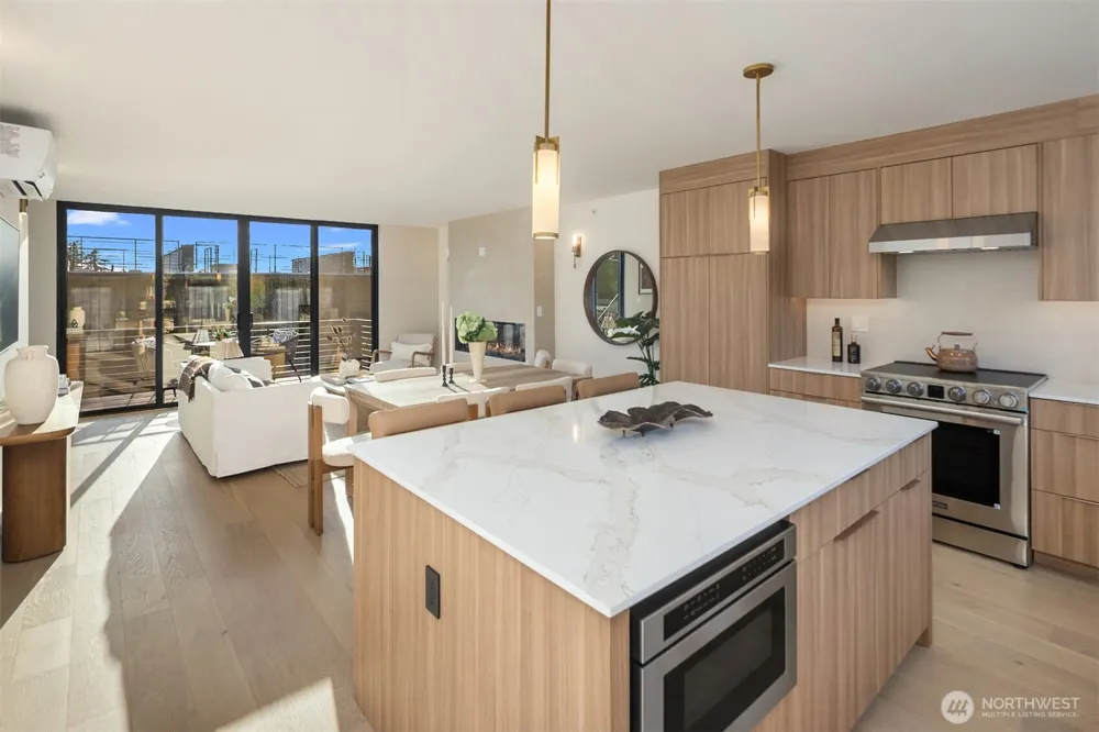 614 5th Avenue S #B102 Edmonds, WA 98020