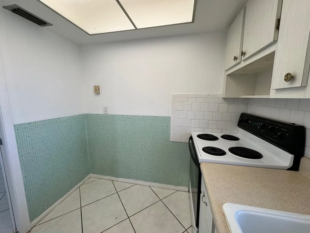 2885 Crosley Drive E #A West Palm Beach, FL 33415