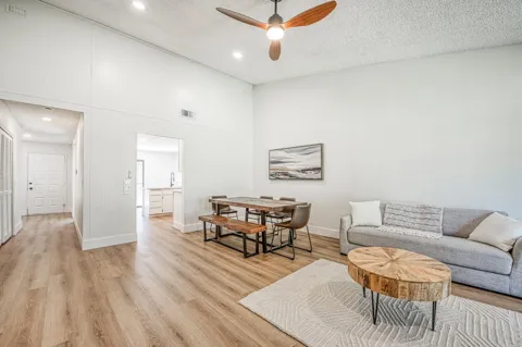 4985 E Butler #124
