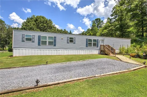 115 Webberdale Drive SW