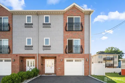 22 Arcadia Place #B