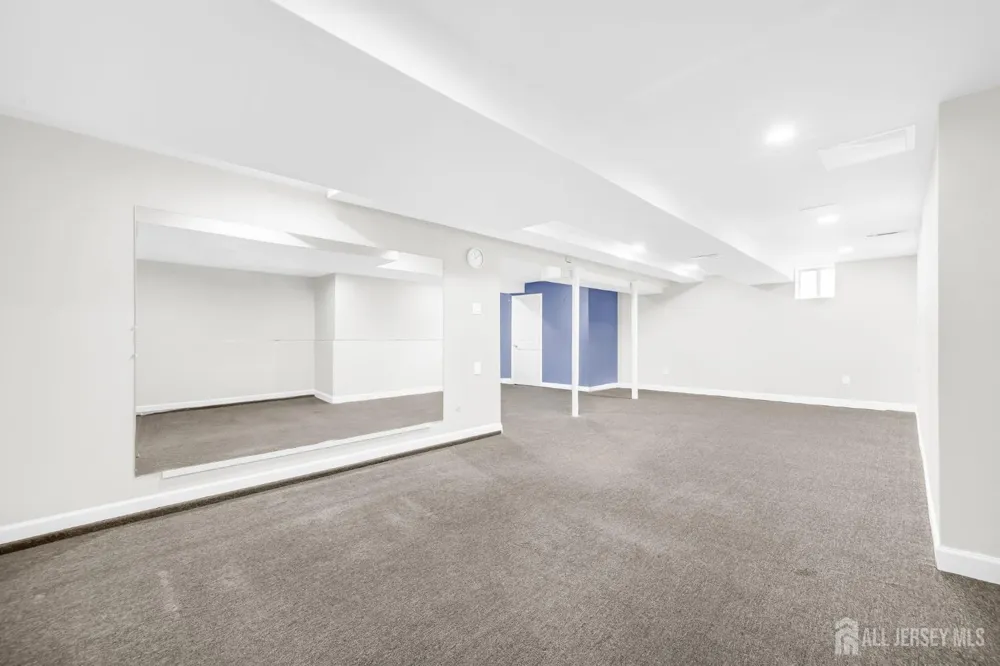 100 Howell Avenue Fords, NJ 08863