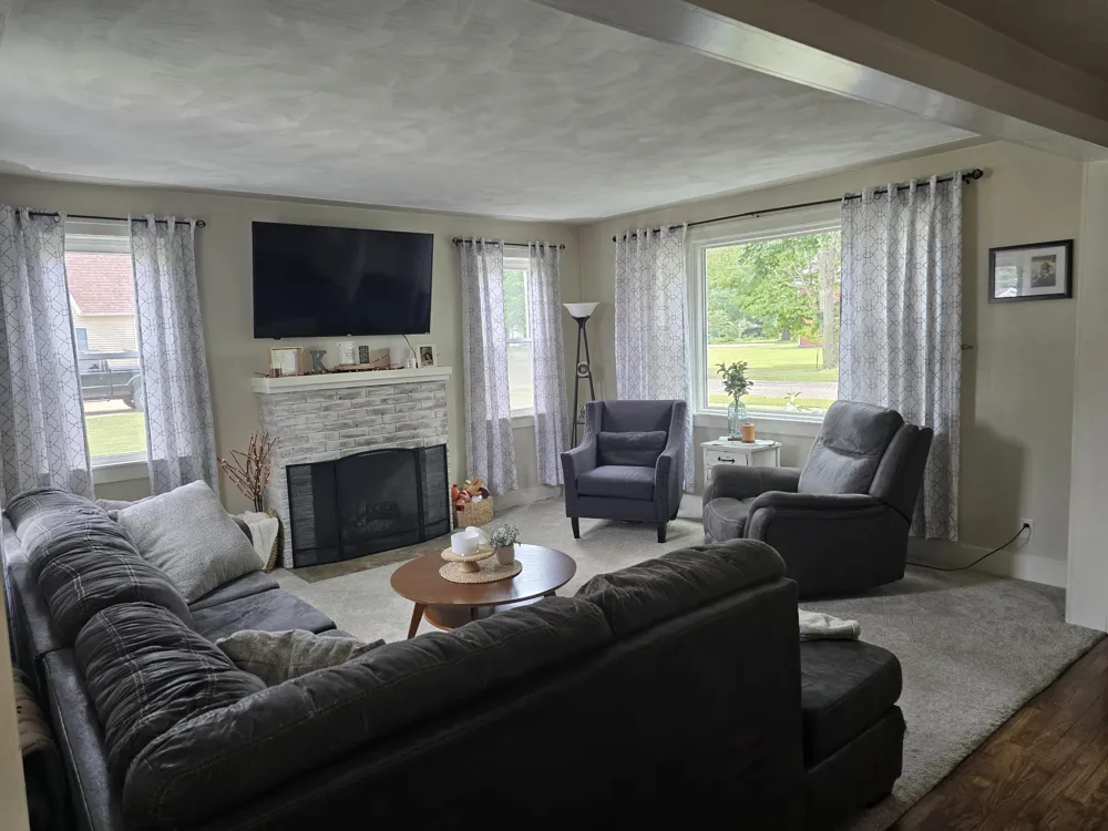 53560 Fulton Road Leonidas, MI 49066