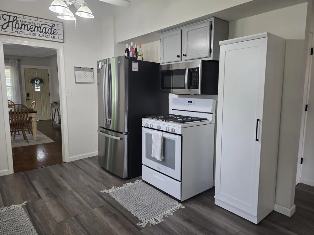 53560 Fulton Road Leonidas, MI 49066