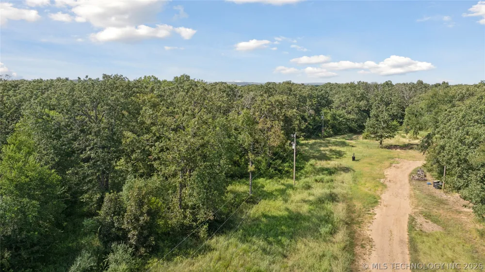 91011 Fox Run Run Henryetta, OK 74437
