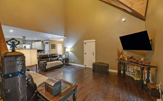1330 Mccannon Morris Road Hull, GA 30646