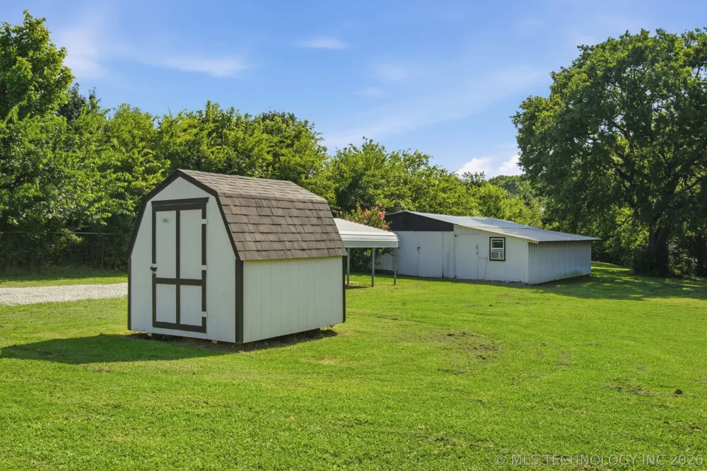 16610 S 4180 ROAD Claremore, OK 74017