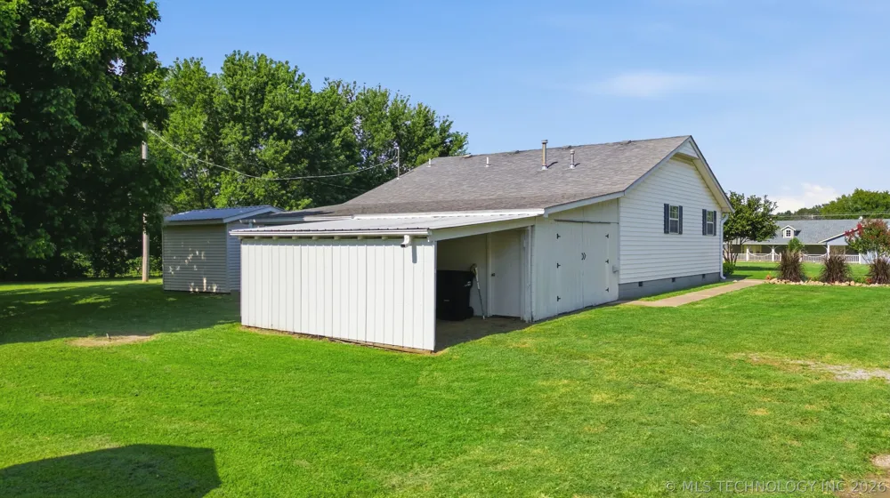 16610 S 4180 ROAD Claremore, OK 74017